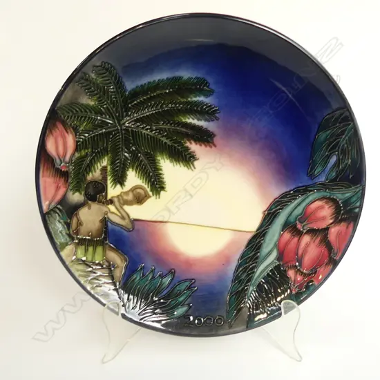 A Moorcroft year plate 2000, Birth of Light, numbered 421/2000,